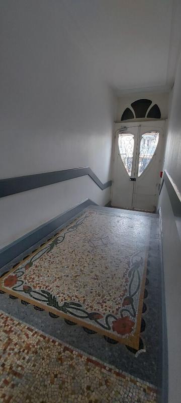 Appartement - 90 m² - 2 pièces