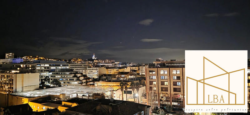 Appartement - 97 m² - 4 pièces