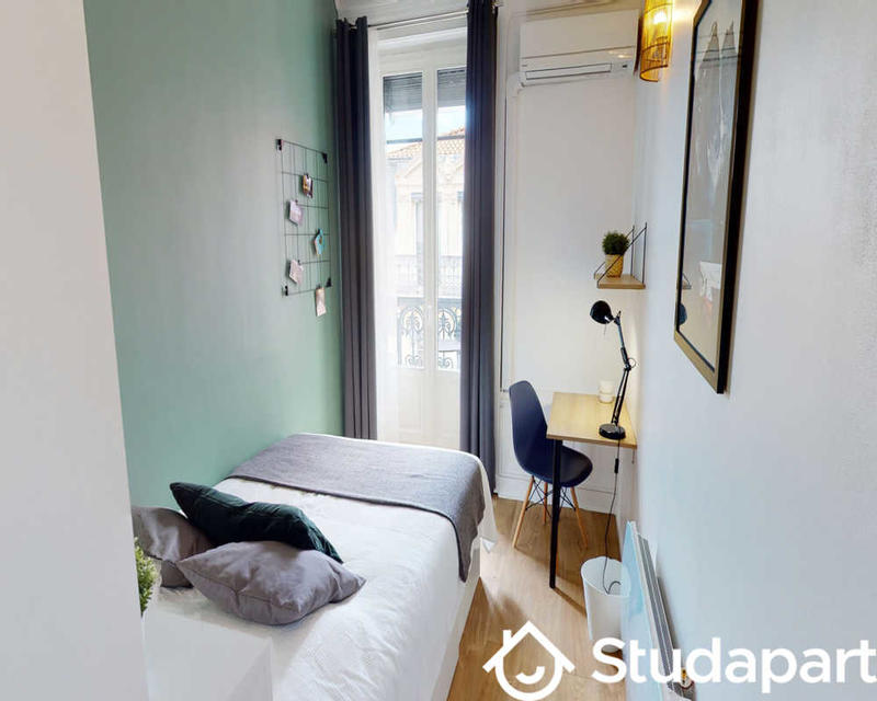 Chambre - 65 m² - 1 pièce