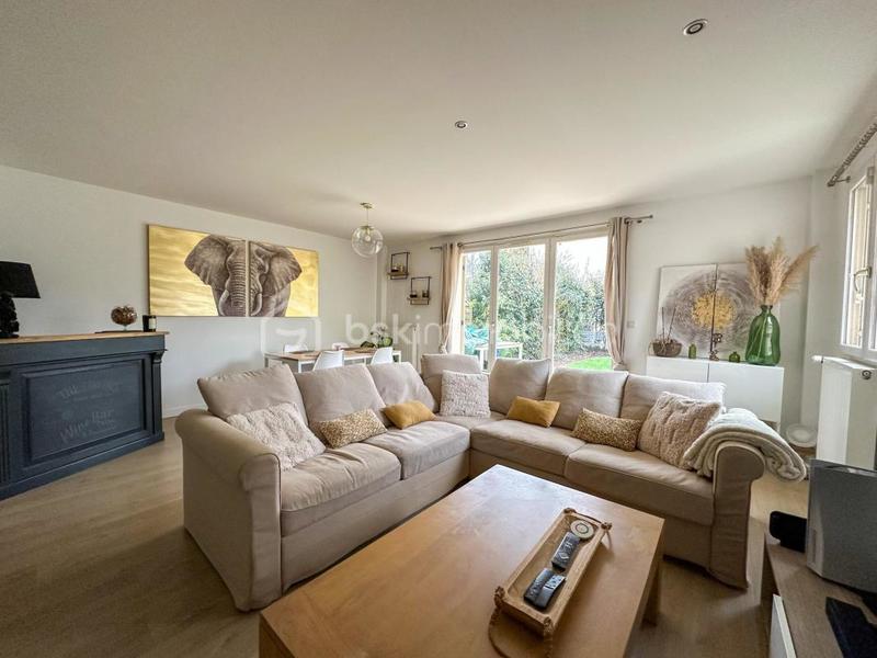 Maison - 95 m² - 5 pièces