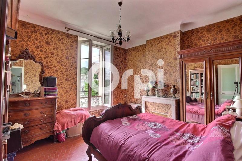 Maison - 190 m² - 5 pièces