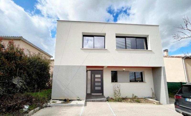 Maison - 167 m² - 5 pièces
