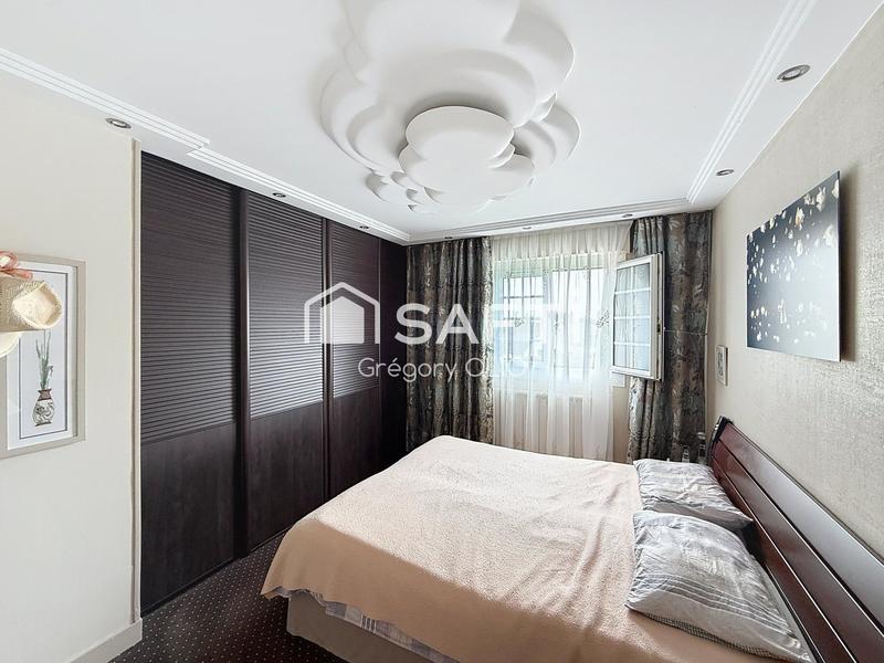 Maison - 159 m² - 7 pièces