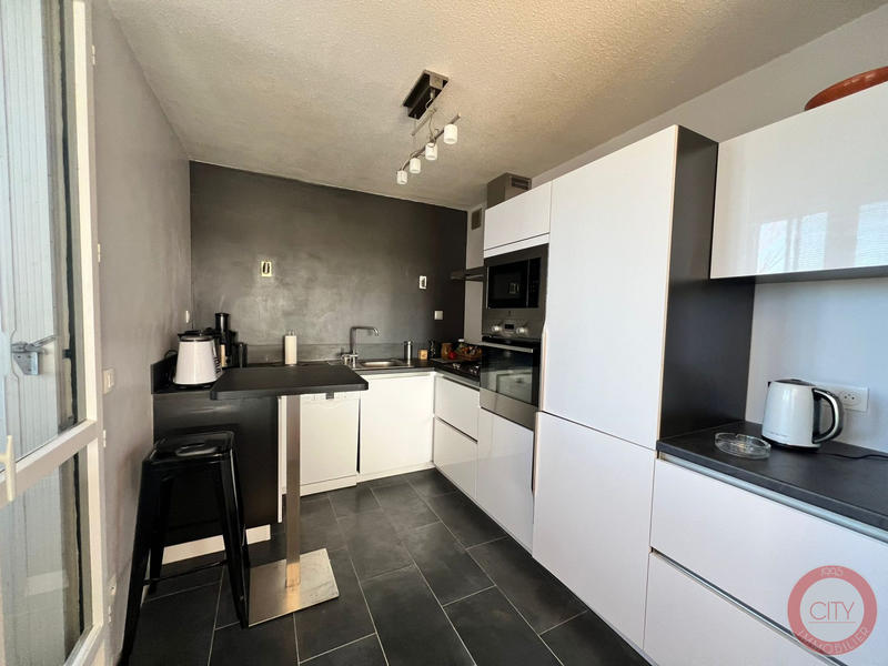 Appartement - 87 m² - 4 pièces