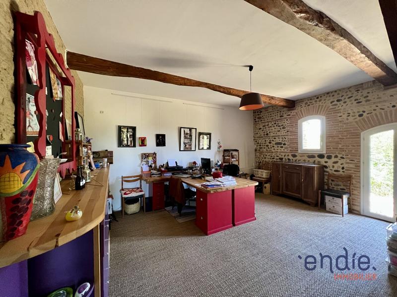 Maison - 225 m² - 7 pièces