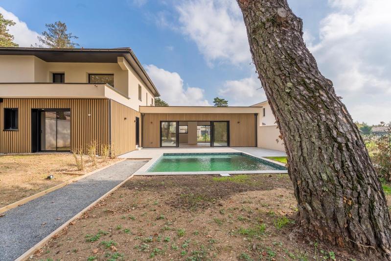 Maison - 182 m² - 6 pièces