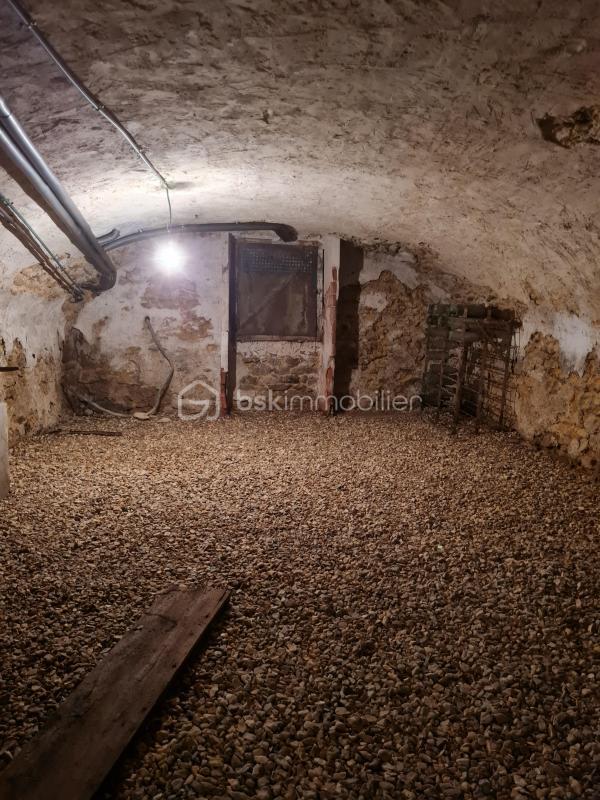 Maison - 180 m² - 8 pièces