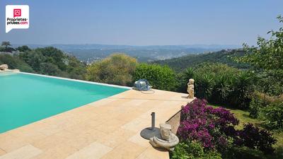 Villa - 265 m² - 8 pièces