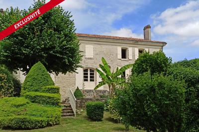 Maison - 410 m² - 10 pièces