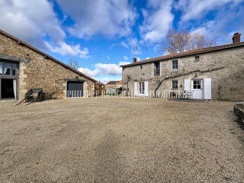 Maison ancienne - 140 m² - 5 pièces