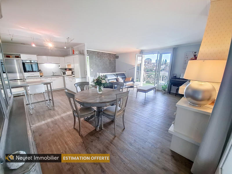 Maison - 158 m² - 6 pièces