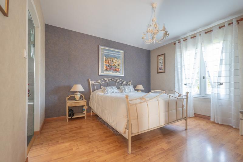 Maison - 167 m² - 6 pièces