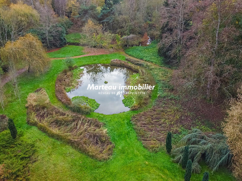 Demeure - 589 m² - 15 pièces