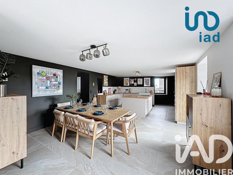 Maison - 195 m² - 5 pièces