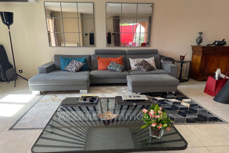 Maison - 194 m² - 5 pièces