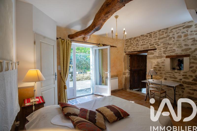 Maison - 343 m² - 14 pièces