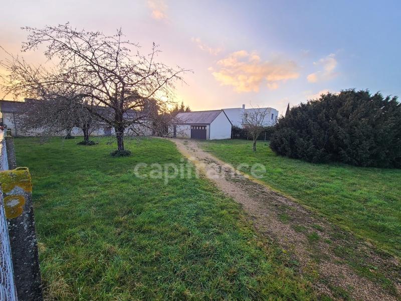 Terrain constructible - 792 m²