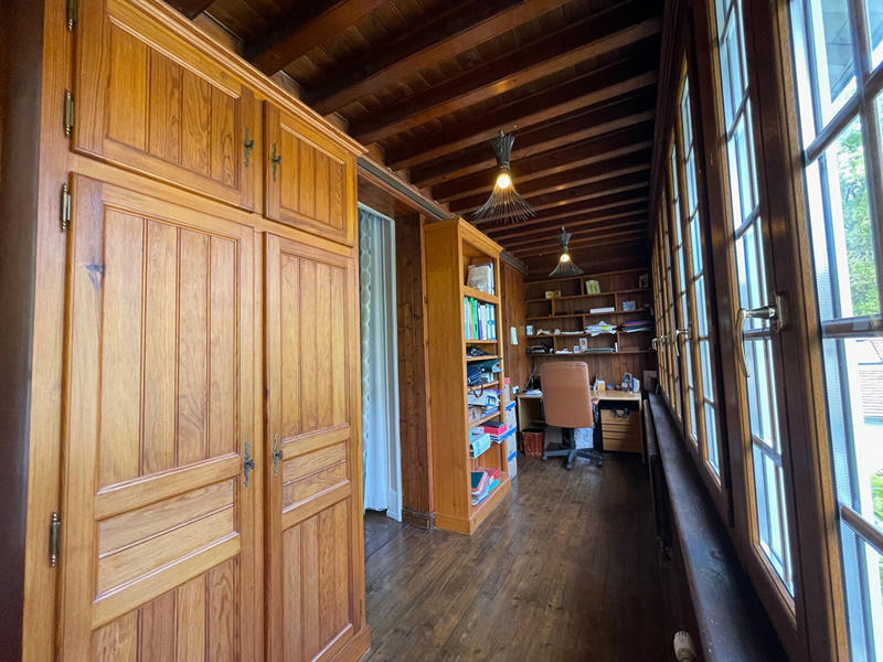 Maison - 295 m² - 10 pièces