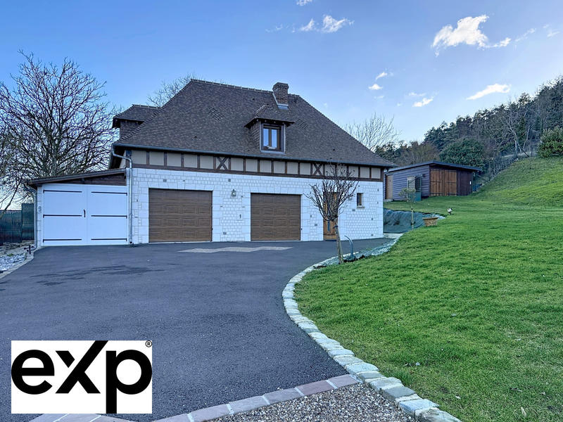 Maison - 267 m² - 8 pièces