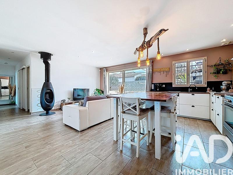 Maison - 100 m² - 5 pièces