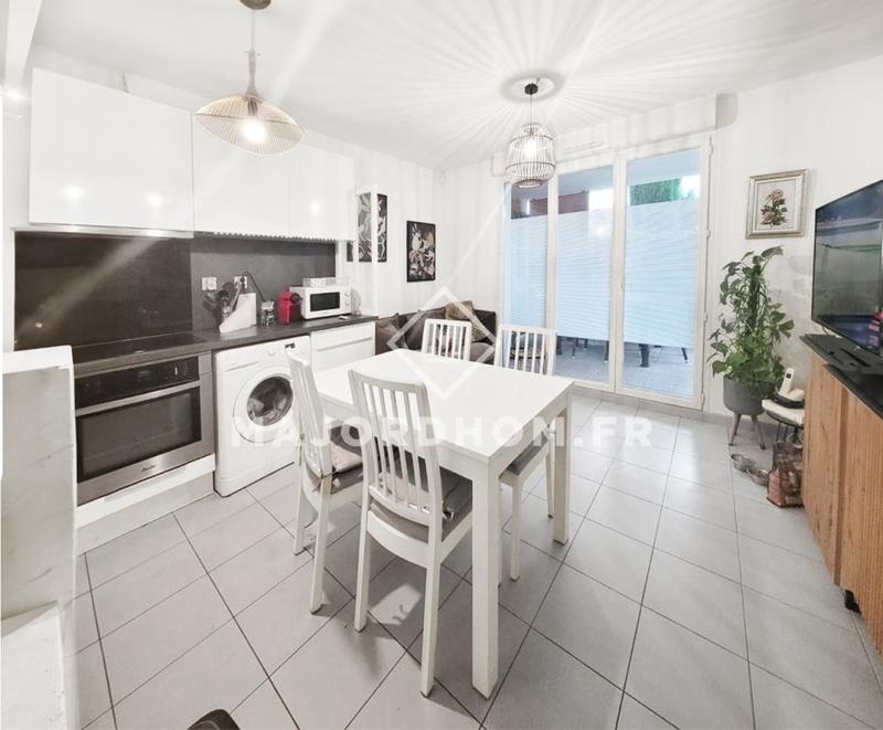 Appartement - 50 m² - 3 pièces