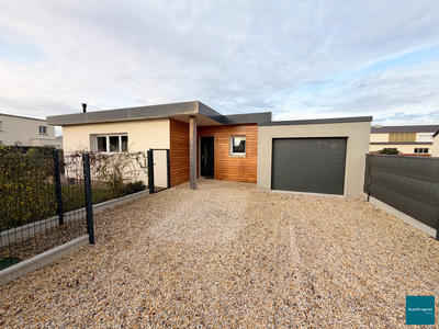 Maison - 77 m² - 3 pièces