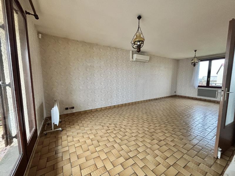 Maison - 99 m² - 5 pièces