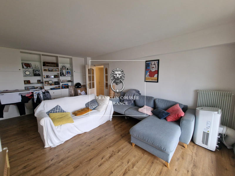 Appartement - 76 m² - 3 pièces