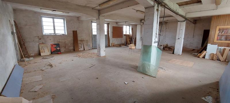 Entrepôt - 540 m² - 12 pièces
