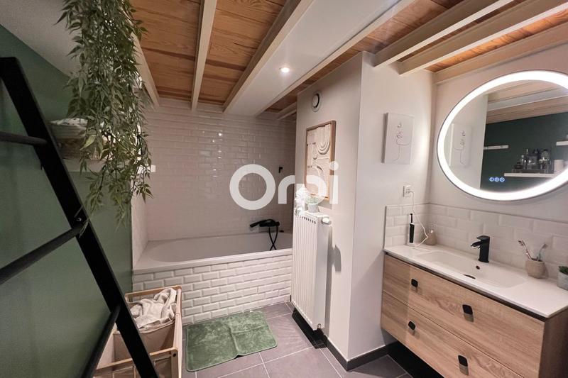 Loft - 80 m² - 3 pièces