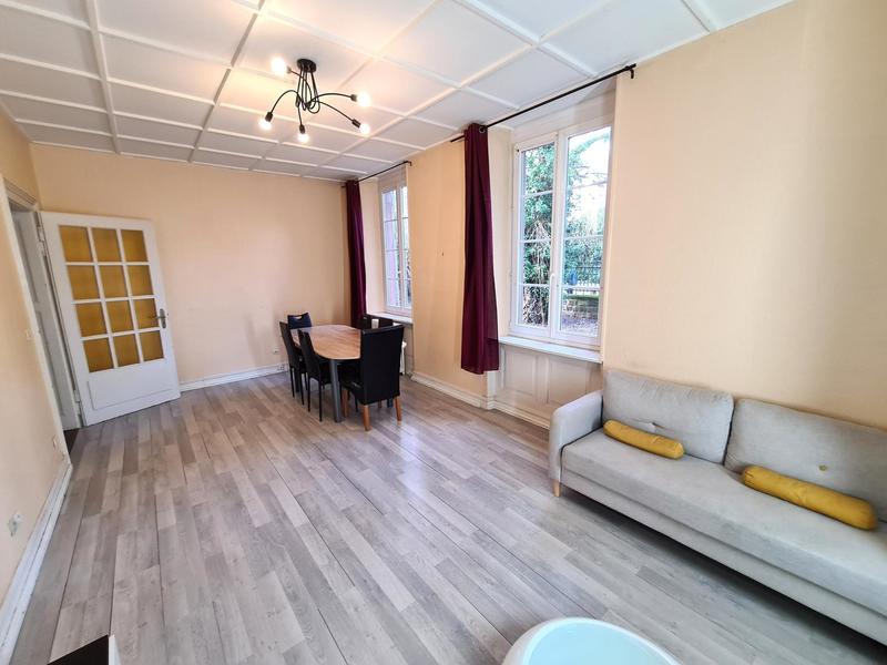 Appartement - 105 m² - 3 pièces