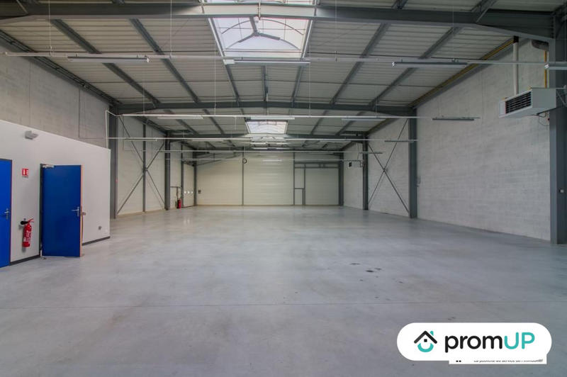 Local commercial - 595 m²