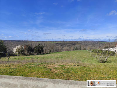 Maison - 179 m² - 4 pièces