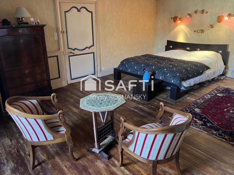 Maison - 247 m² - 7 pièces