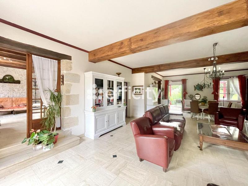 Maison - 400 m² - 10 pièces