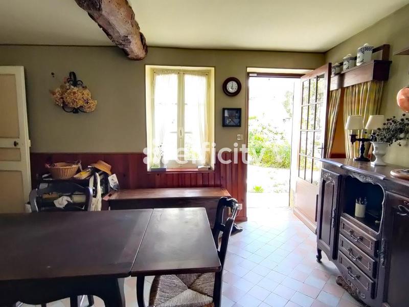 Maison - 180 m² - 7 pièces