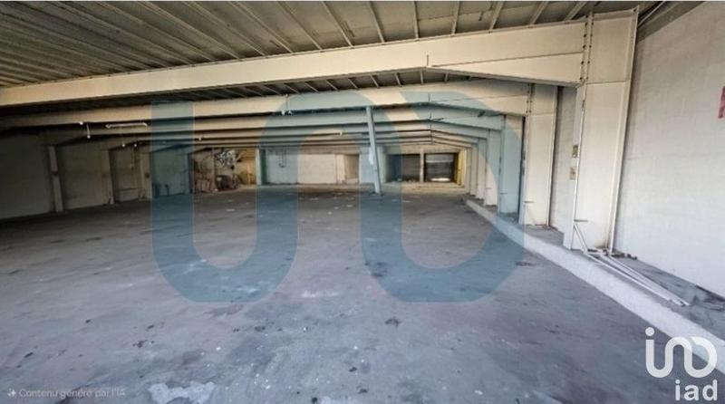 Local commercial - 3 800 m²