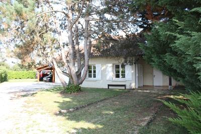 Maison - 200 m² - 7 pièces