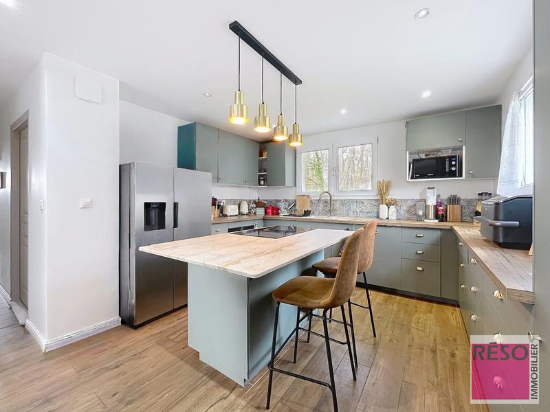 Maison - 195 m² - 10 pièces