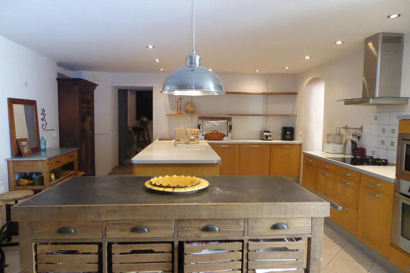 Maison de ville - 220 m² - 6 pièces