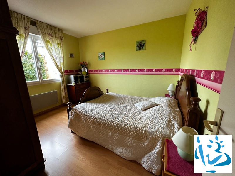 Maison - 187 m² - 8 pièces