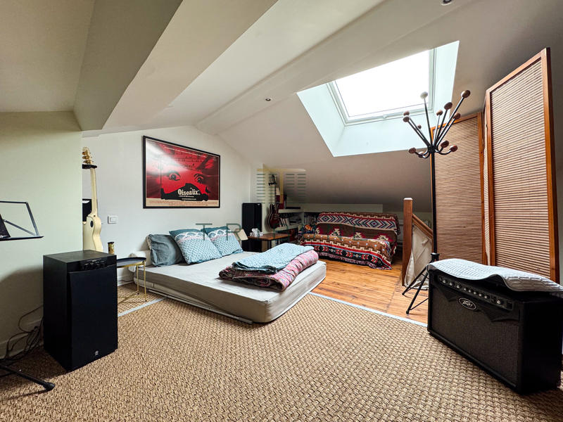 Maison - 99 m² - 4 pièces