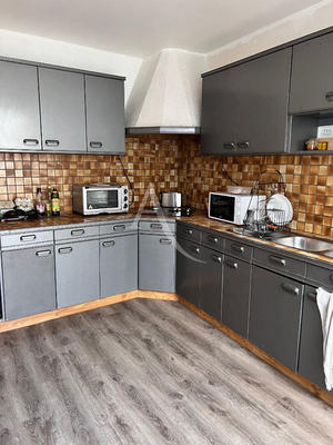 Appartement - 137 m² - 5 pièces