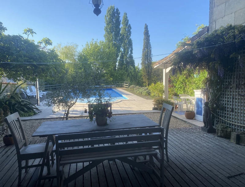 Maison en pierre - 305 m² - 7 pièces