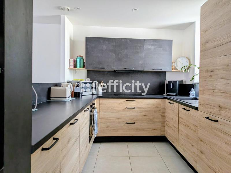 Maison - 123 m² - 6 pièces