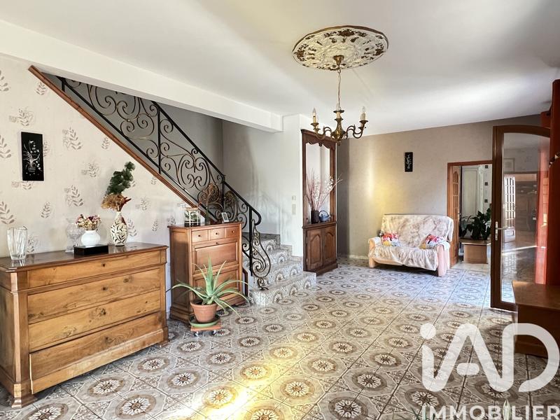 Maison - 274 m² - 6 pièces