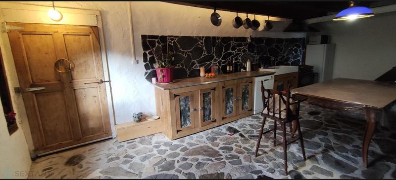 Maison - 182 m² - 11 pièces