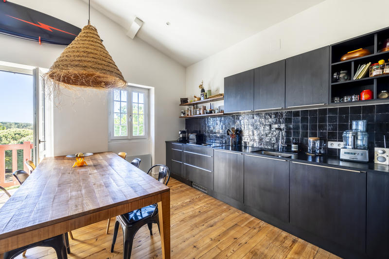 Appartement - 90 m² - 4 pièces