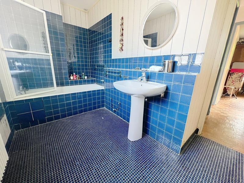 Villa - 162 m² - 8 pièces