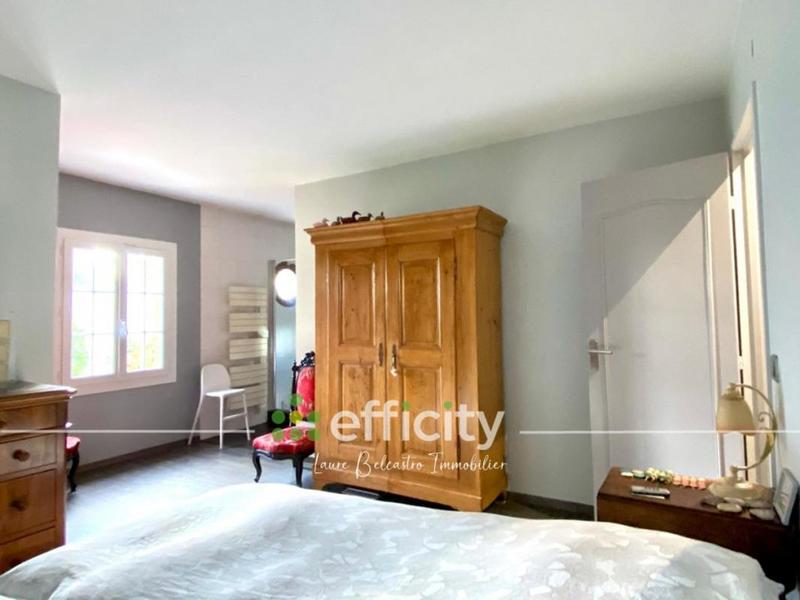 Maison - 160 m² - 8 pièces